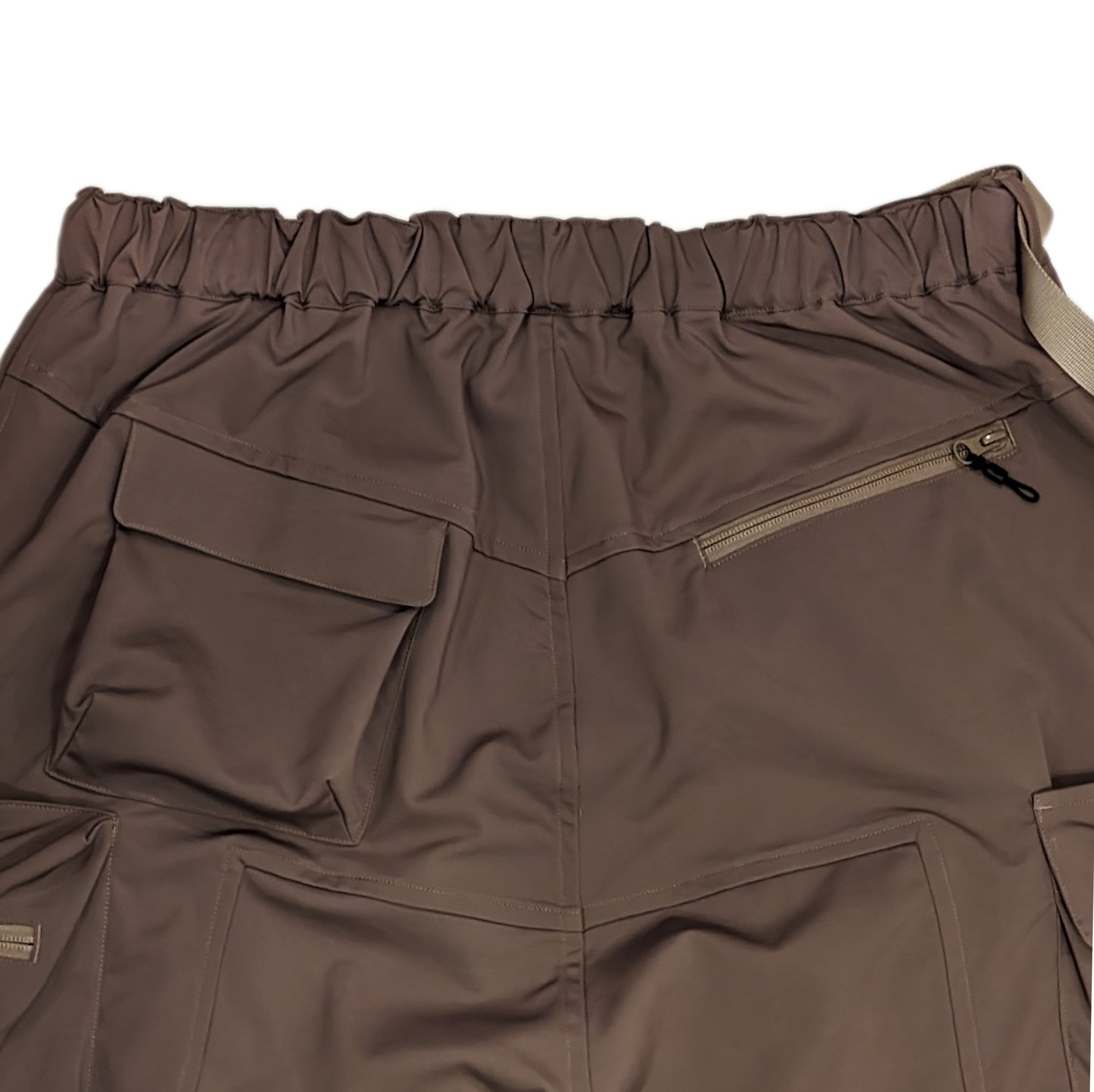 Multi-pocket water-repellent functional pants (mud color)