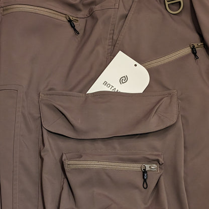 Multi-pocket water-repellent functional pants (mud color)